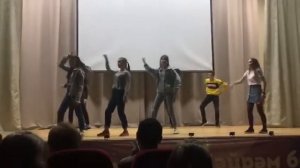 Танец под песню Крошка моя.