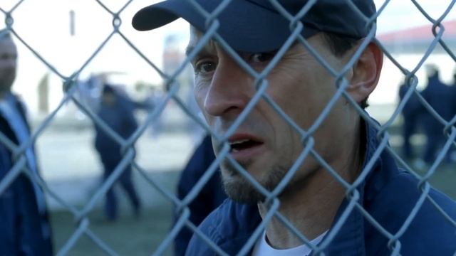 Побег 1 сезон (Чарльз Вестморленд нападает на Беллика) смотреть онлайн