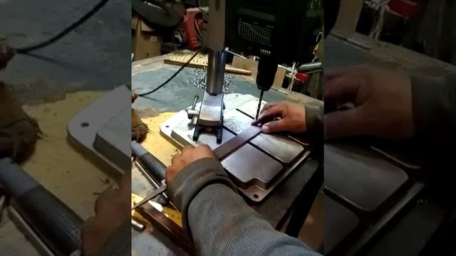 Как просверлить напильник?