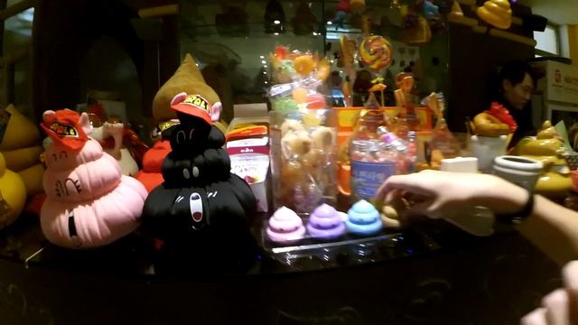 Дом какашек и вкусные личинки шелкопряда смотреть онлайн