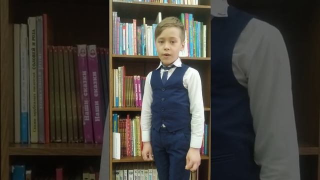 Галлямшин Максим читает стихотворение "Рассказ танкиста" Александра Твардовского смотреть онлайн