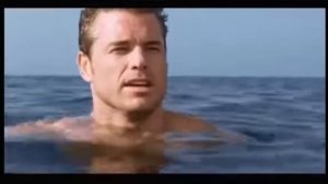 Решили искупаться и забыли спустить лестницу