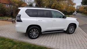 2022 Toyota Land Cruiser 2.8 D-4D Invincible White 7 Seater - Claridges Cars HD