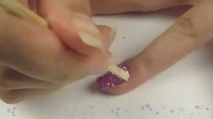 Маникюр новогодний с сухим глиттером  Holiday nail art with glitter