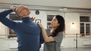 Как снять усталость с плеч. Растяжка шеи | Про Балет