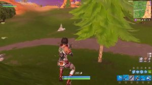 Разбираемся со всеми противниками в новом скине ЛУЧА в фортнайт