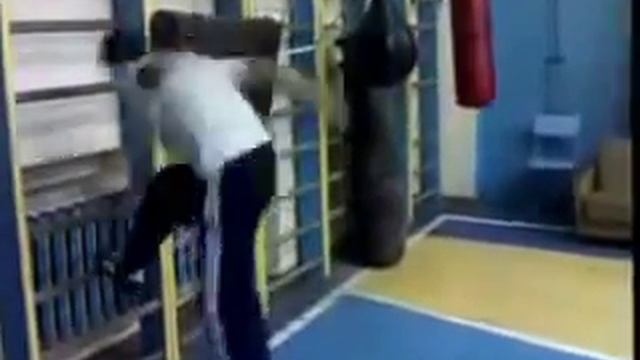 ЮФС. Брюс Ли. Джеки Чан. Джет Ли. Гисмат. Сальто назад смотреть онлайн