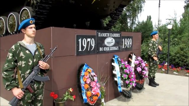 "Память" песню группы "Голубые береты" исполняет Андрей Котов