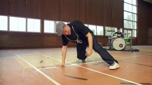 The BBoy Workshop | Learn to Breakdance | Footwork 4 | 5 and 4 Step смотреть онлайн