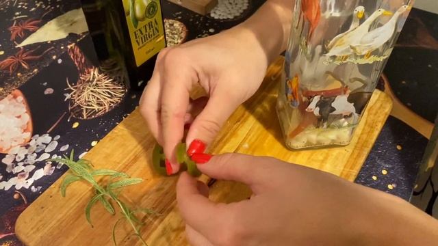 Острое чесночное масло с чили и халапеньо??(Итальянская кухня)