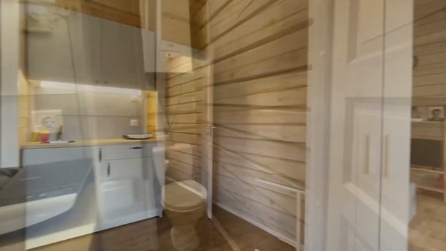 Загородный дом в аренду, таунхаус серо-желтый интерьер смотреть онлайн