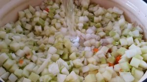 Кабачковая икра 2 рецепта + бонус рецепт. Кабачковая икра в мультиварке, традиционная, на сковороде