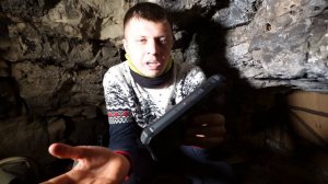 УШЕЛ ЖИТЬ В ПЕЩЕРУ | ТЕПЛАЯ НОЧЕВКА С ПЕЧКОЙ ЗИМОЙ | Обзор Oukitel WP19 PRO