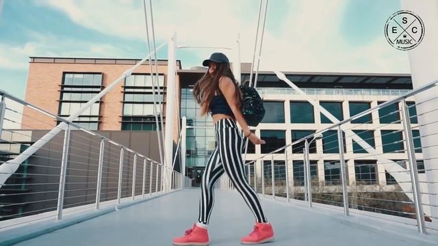 Bora! Bora! Bora! (Remix)/ Blue Retro ♫ Shuffle Dance Party Club Mix 2022 смотреть онлайн