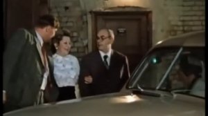 Покровские ворота. Высокие, высокие отношения!