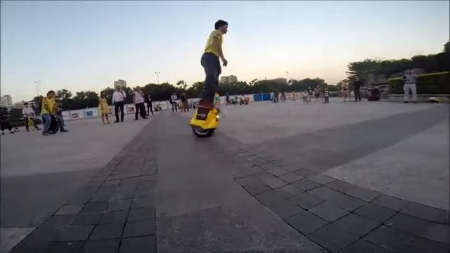 KingSong SZ　法国 阳台山 смотреть онлайн