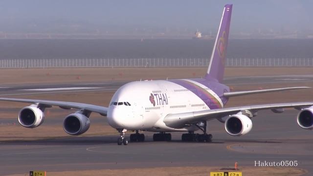 Thai Airways International Airbus A380-841 HS-TUF Landing at Nagoya смотреть онлайн