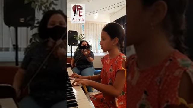 Laura Costa - Vim para Adorar-te -Piano смотреть онлайн