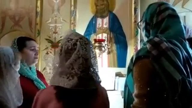 Будний день. Детско-юношеская Литургия в храме Вмц Параскевы Пятницы. Отрывок.