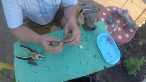 ДЕЛАЕМ БЛЕСНА ИЗ МОНЕТ СВОИМИ РУКАМИ | ЛАЙФХАК