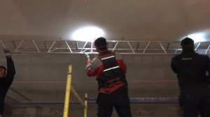 Крепление ферм. Подготовка к монтажу светового оборудования.