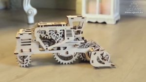 3D конструктор из фанеры.  Модель комбайна