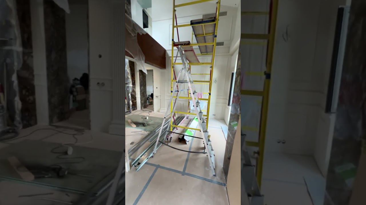 Снятие защитных материалов с мрамора и других поверхностей в Клубном доме «Синатра» смотреть онлайн