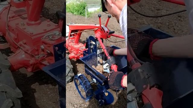 МТЗ 09Н посадка картошки смотреть онлайн