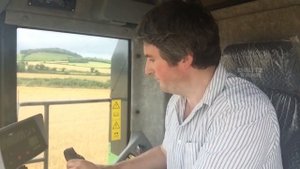 Test drive: Deutz-Fahr 6040 HTS combine harvester