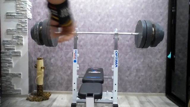 Домашняя тренировка по жиму. смотреть онлайн