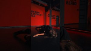 Bully (frame up strip)