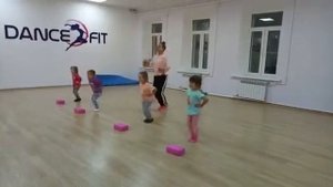 Развивающие танцы для детей 3-4 лет
