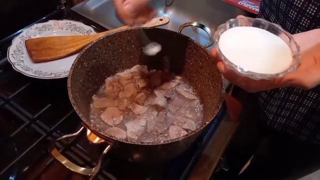 Мама учит готовить ПЛОВ, впервые готовлю плов смотреть онлайн