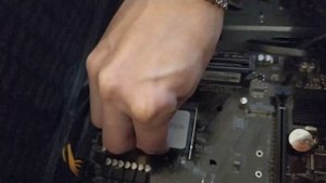 Как заменить термопасту в компьютере?Меняем термопасту и чистим от пыли.