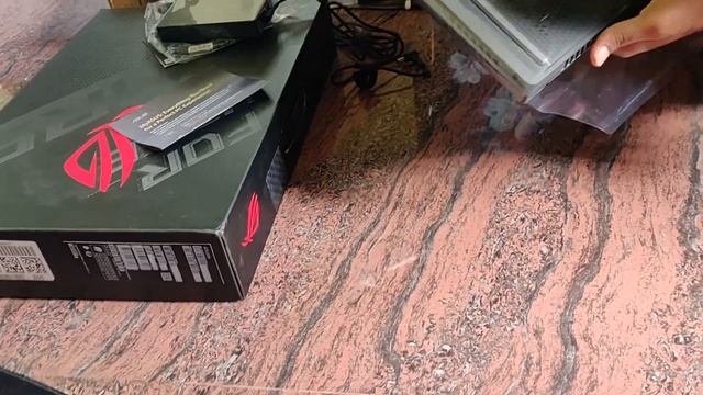 ASUS ROG Strix G17 Unboxing - The GLOWING Gaming Laptop? | GTX 1650 Graphics | ASUS ROG Strix G17 смотреть онлайн