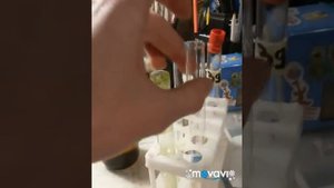 Растворяю мел в соляной кислоте