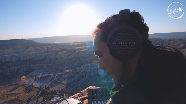 Ben Böhmer live above Cappadocia in Turkey for Cercle смотреть онлайн