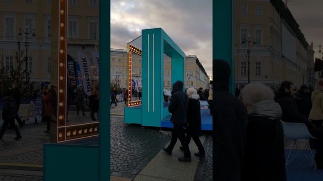 Санкт-Петербург. Новогодний Питер. Гостиный двор, Дворцовая площадь смотреть онлайн