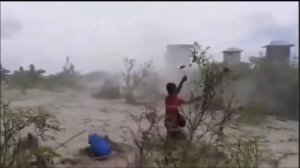 Мощное извержение вулкана Хунга Тонга в тихом океане