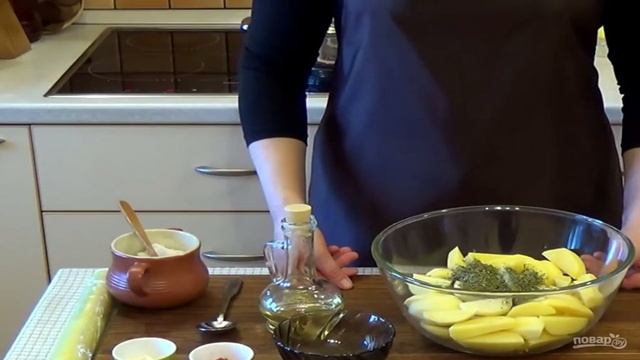 Картофель с травами и чесноком