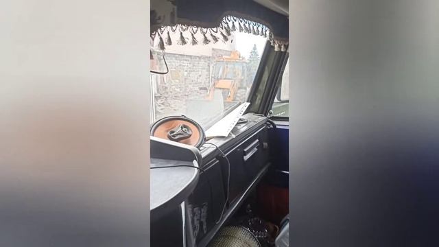 Разбираем шлаколитой дом.работаем почасовой смотреть онлайн