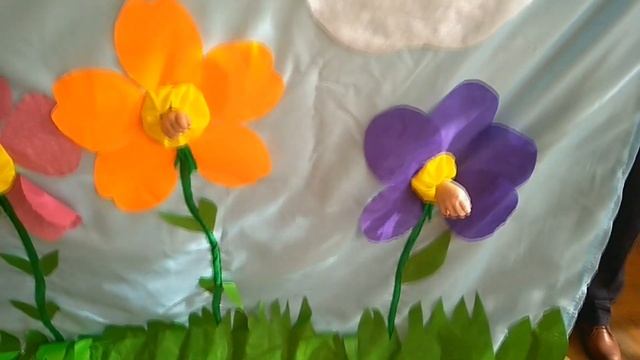 ширма от Парахневич И П  к игре Узнай по руке