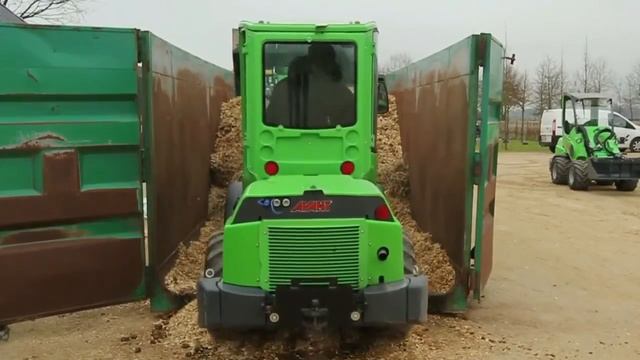 Минипогрузчики Avant - применение в конюшнях