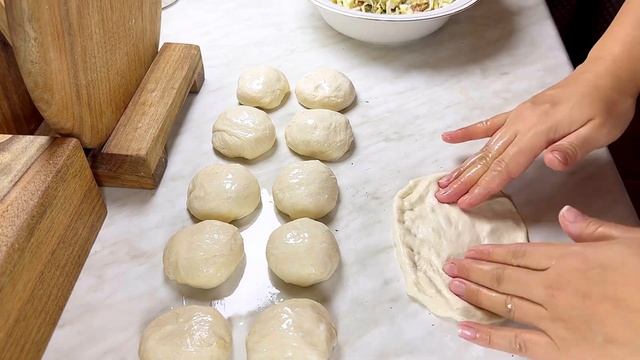 БЫСТРЫЕ ПИГОДИ. Вкусные паровые пирожки с капустой.