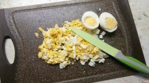 Крабовый салат с рисом и кукурузой