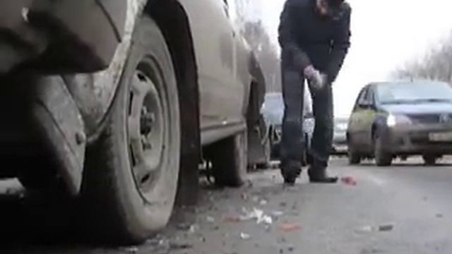 На улице 50 лет ВЛКСМ в Тюмени столкнулись 6 машин смотреть онлайн