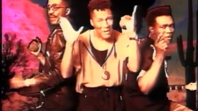 Londonbeat - I've Been Thinking About You.mp4 смотреть онлайн