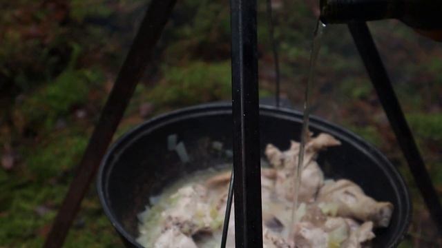 Грузинская кухня ,Пальчики оближешь! Чахохбили из курицы.