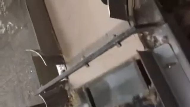 Видео работы машины струнной резки  пластов кондитерских масс вафли, бисквиты, восточные сладости