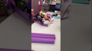 Букет из астры, хризантем и роз)